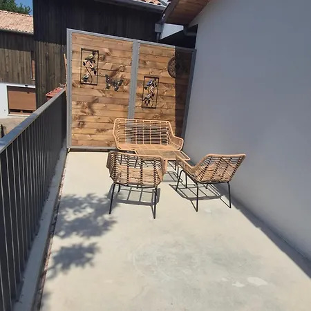 Neuf 6p Centre De דירה מיוס